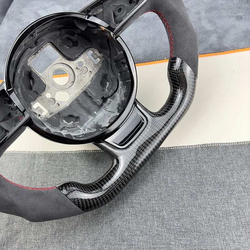 Carbon fiber steering wheel Sporty leather flat bottom steering wheel